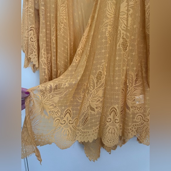 FRANCESCAS Golden, flowy duster - Picture 6 of 6